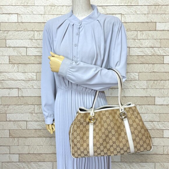 GUCCI Cream Canvas Tote Bag - Picture 2 of 11